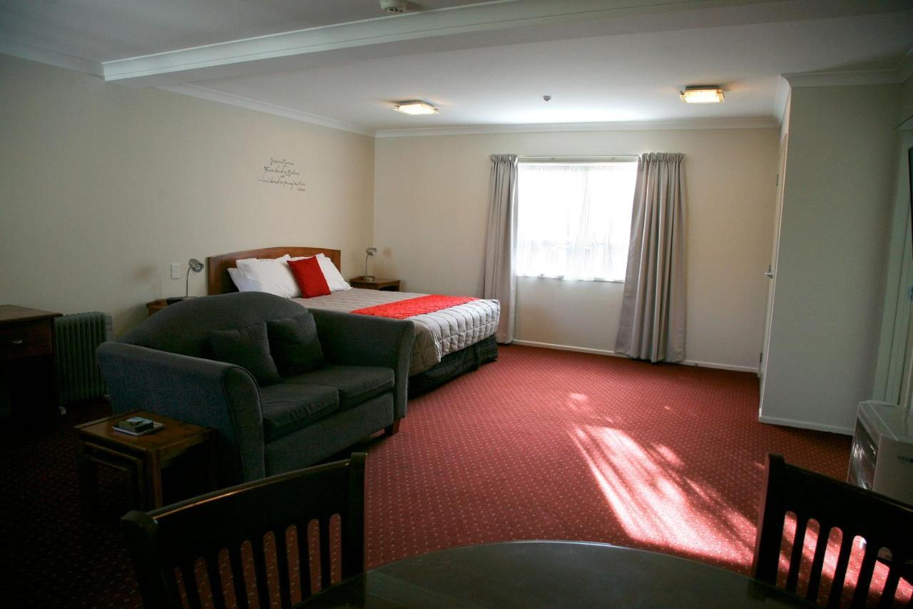 Touchwood Motor Lodge Pukekohe Exterior foto